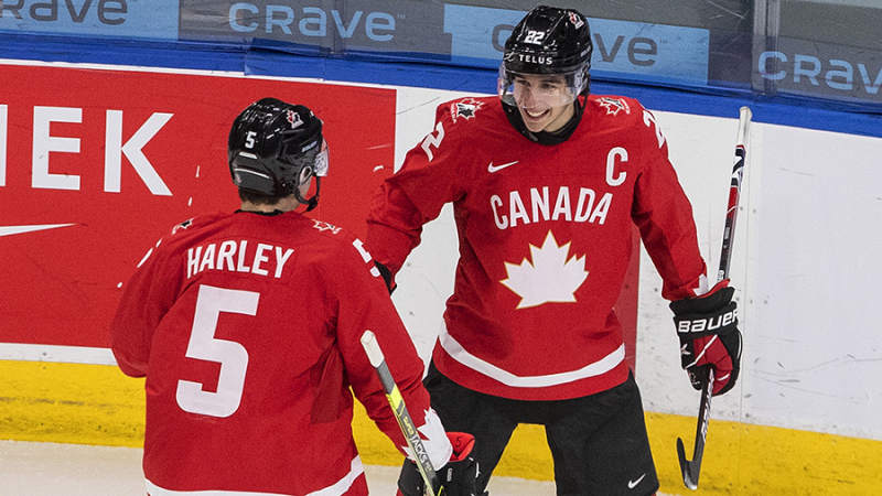 Канадские хоккеисты сыграют с чехами в четвертьфинале молодежного чемпионата мира