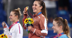 Швейцарская теннисистка Бенчич завоевала золотую медаль на Олимпиаде