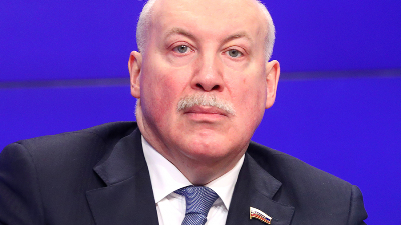 Мезенцев заявил о попытках ЕП негативно повлиять на диалог Москвы и Минска