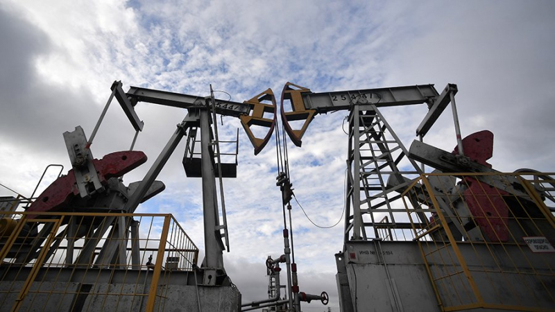Норвегия поддержала решение ЕС по потолку цен на российскую нефть