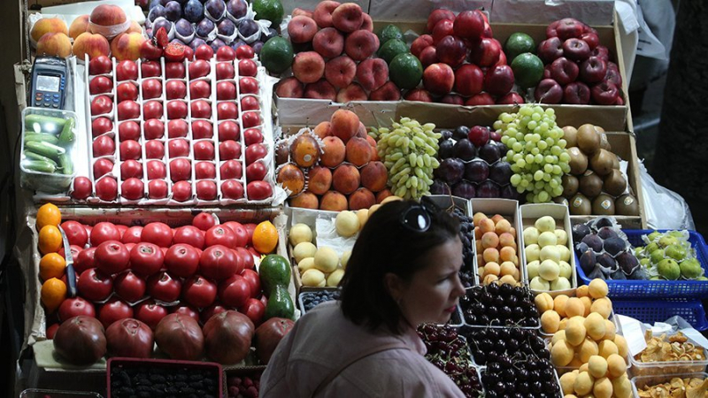 РФ сняла запрет на поставки овощей и фруктов с 20 предприятий Молдавии