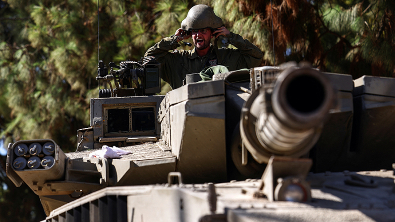 Пехота и бронетехника армии Израиля вошли в сектор Газа