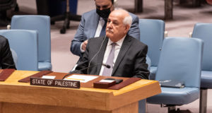 Постпред Палестины призвал членов СБ ООН убедить Израиль изменить курс