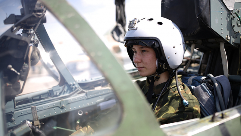Стало известно о появлении экипажей летчиц в военной авиации России