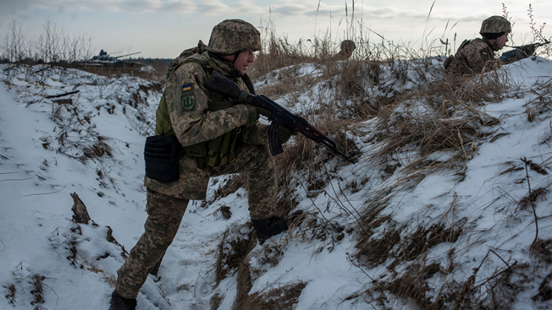 Bloomberg объяснило укрепление обороны Украины страхом наступления ВС РФ