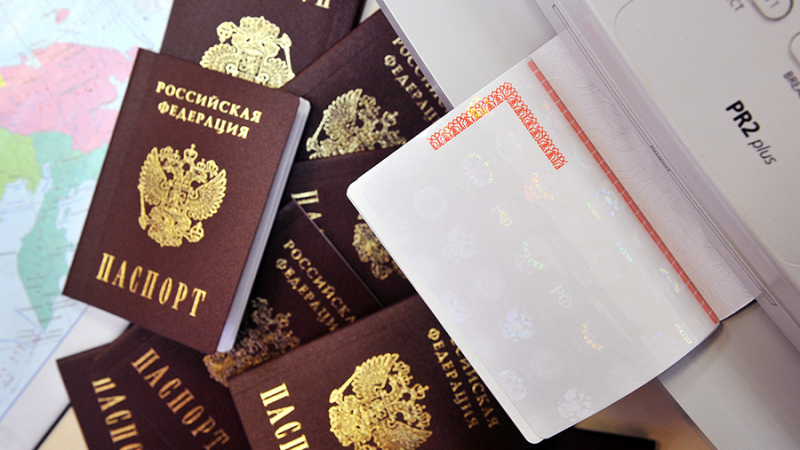 В новых внутренних паспортах России появится биометрия