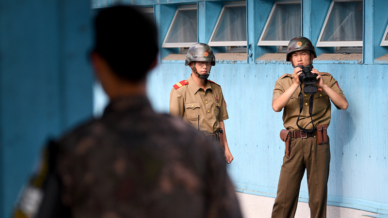 КНДР выпустила более 200 артиллерийских снарядов в сторону Южной Кореи