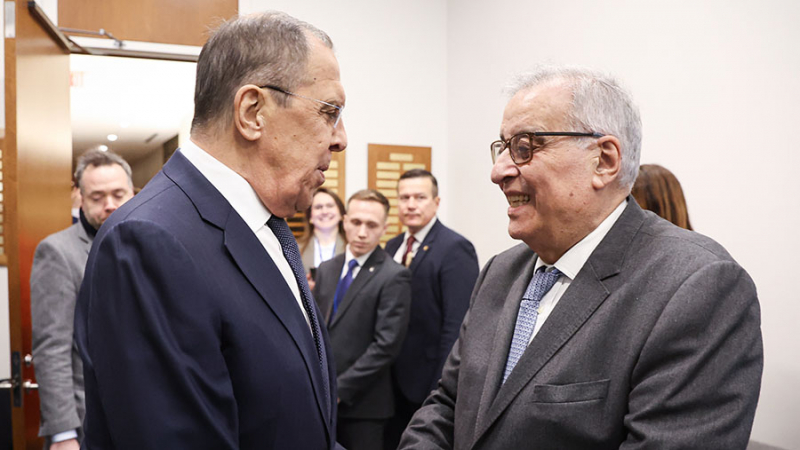 Лавров обсудил двустороннюю повестку с исполняющим обязанности главы МИД Ливана