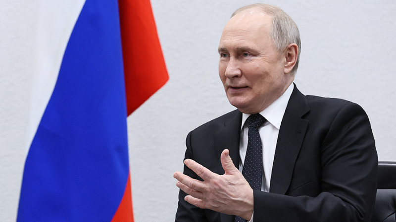 Путин указал на успешное развитие отношений России и Таджикистана