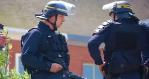 Атака на фургон с заключенным во Франции – убиты два конвоира