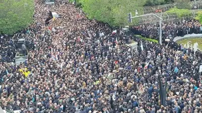 Несчетное количество людей пришло на похороны президента Ирана