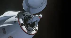 Астронавты SpaceX Crew Dragon отдалились от Земли дальше, чем любой человек за 50 лет