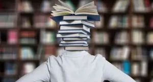 Преподавательницу из Кембриджа раскритиковали за диссертацию