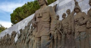 Герои перезапуска Ну, погоди: новые приключения