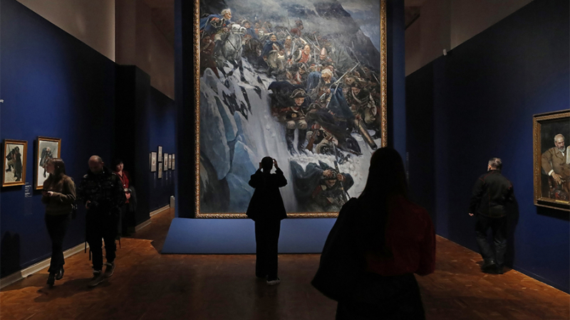 Выставка к 175-летию живописца Сурикова открылась в Санкт-Петербурге